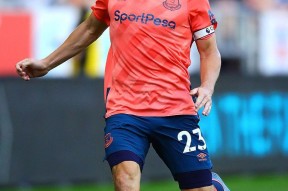 今晚荷甲焦点战；金州勇士回应争议；态度坚定；资深球员宣示担当的简单介绍-九游娱乐app